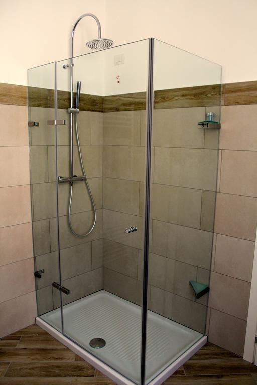 Bhl Boutique Rooms Λενιάνο Εξωτερικό φωτογραφία