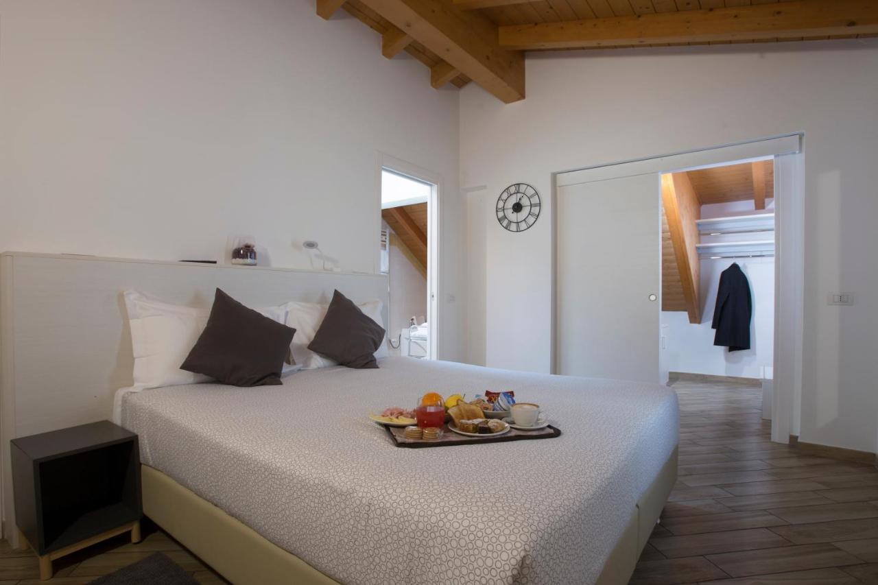 Bhl Boutique Rooms Λενιάνο Εξωτερικό φωτογραφία