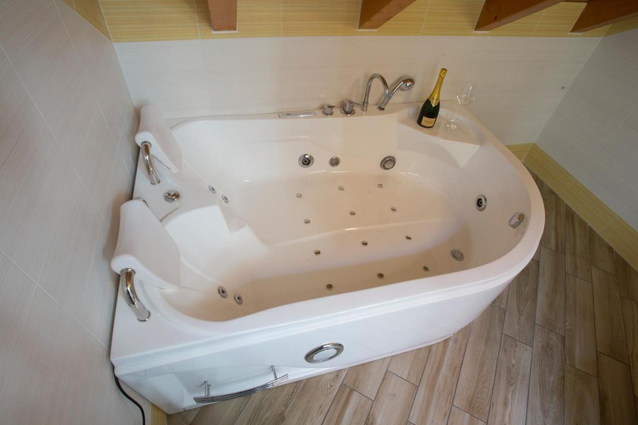 Bhl Boutique Rooms Λενιάνο Εξωτερικό φωτογραφία